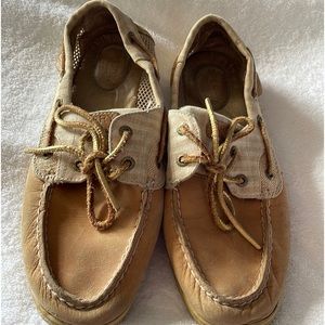 Sperry Boat Shoes. Women’s.